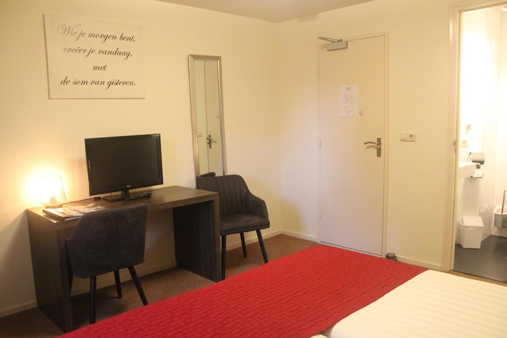 Hotel Restaurant Roerdalen Posterholt Ngoại thất bức ảnh